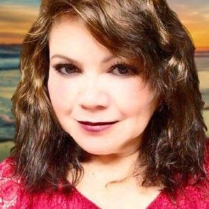 Meet your Posher, Magdalena